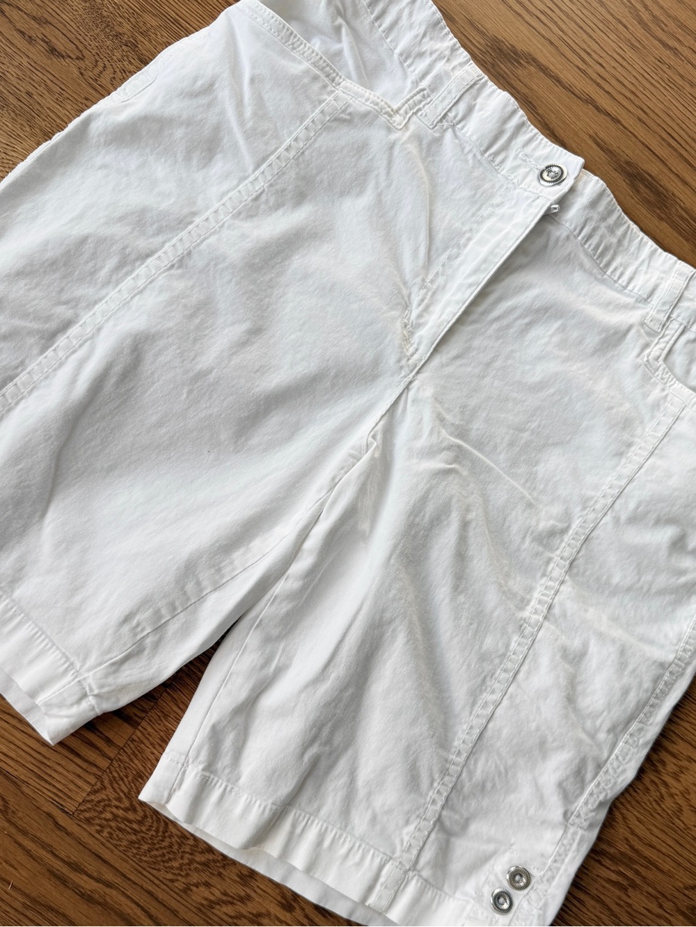 Karen Scott White Women's Flat Front Shorts